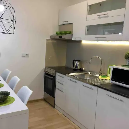 Tesla Absolute Center Heart Of The Apartmán